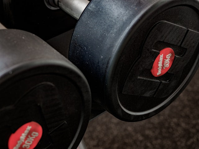 Slow Reps vs. Fast Reps: Does Lifting Speed Matter?